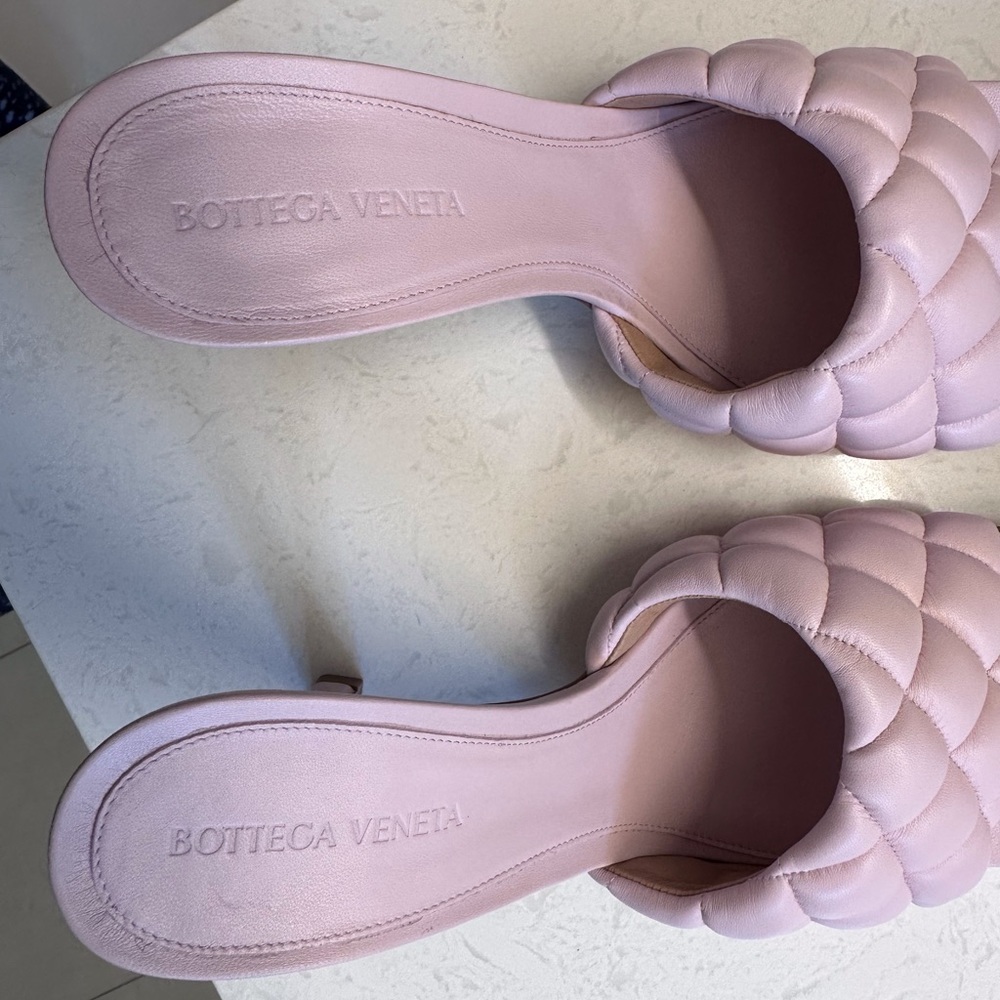 Brand New Bottega Venetta Padded Quilted Leather Mule ✨ - Picture 3 of 10